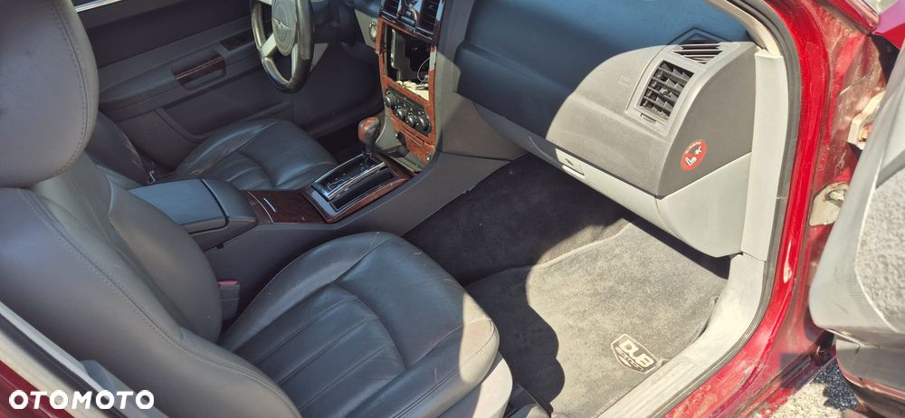 Chrysler 300C - 12