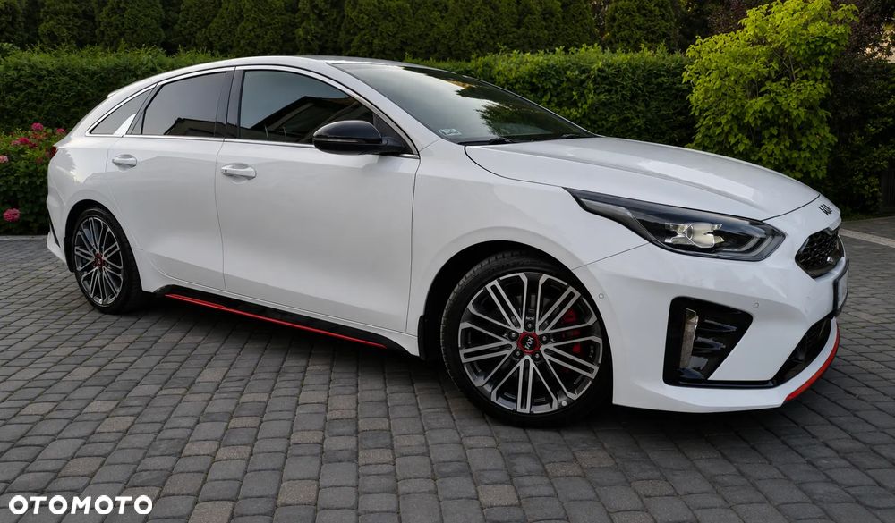 Kia ProCeed - 4