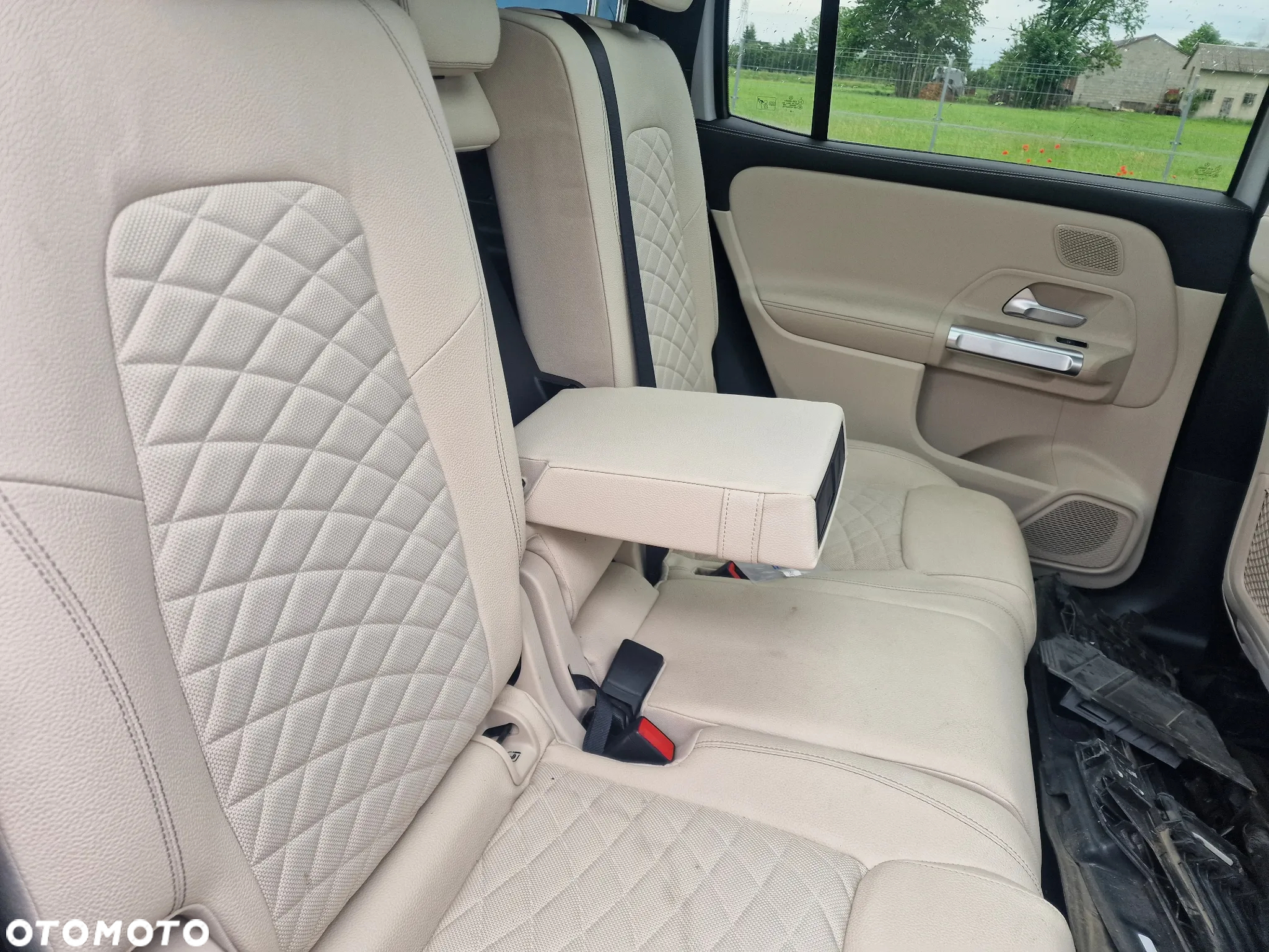 Mercedes-Benz GLB 200 d 8G-DCT AMG Line - 4