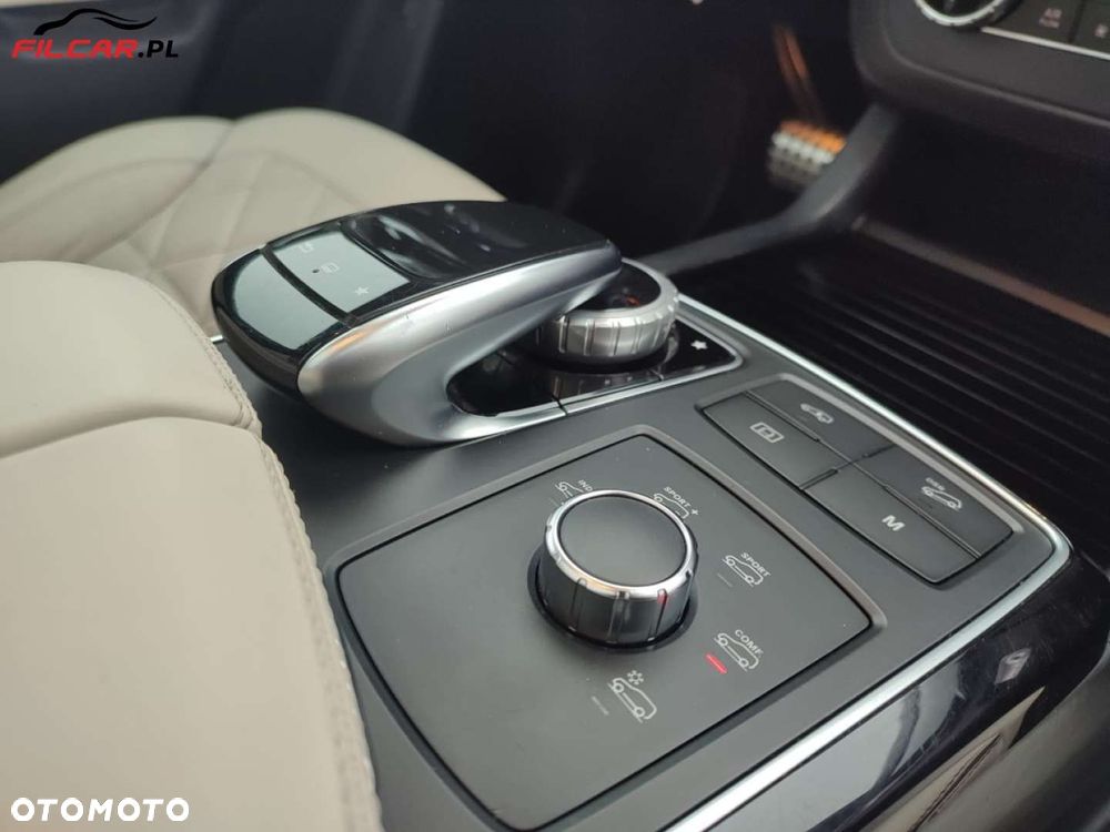 Mercedes-Benz GLE - 17