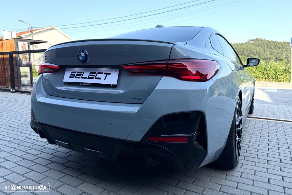BMW i4 eDrive40 Pack Desportivo M Pro - 12