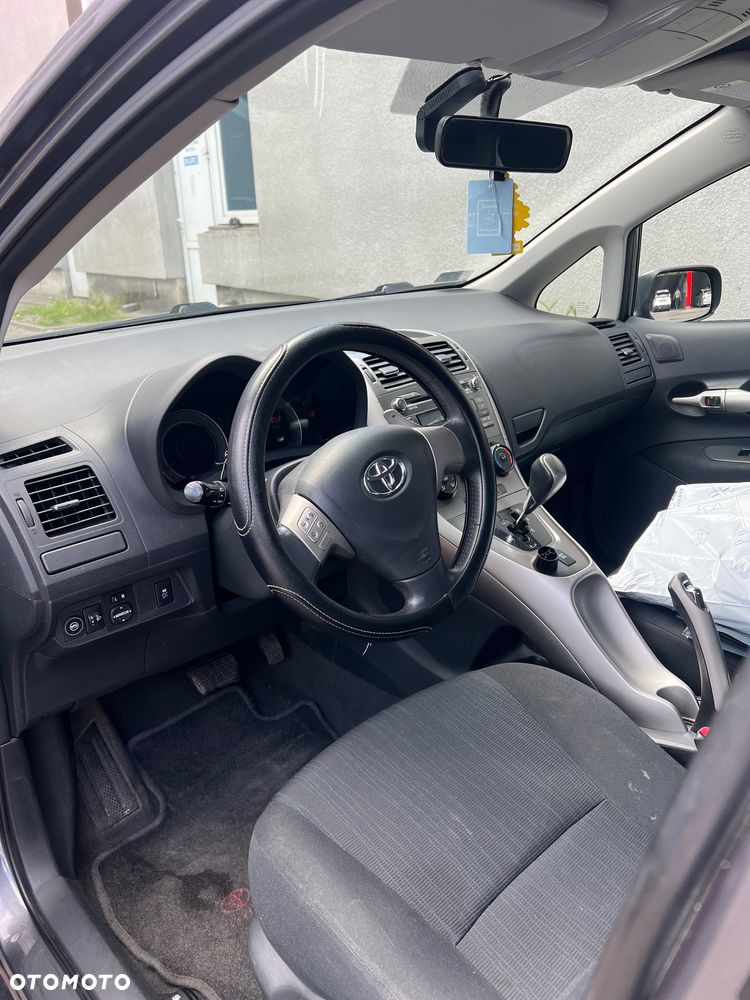 Toyota Auris 1.6 VVT-i Luna MM - 6