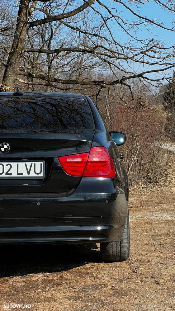 BMW Seria 3 318d - 5