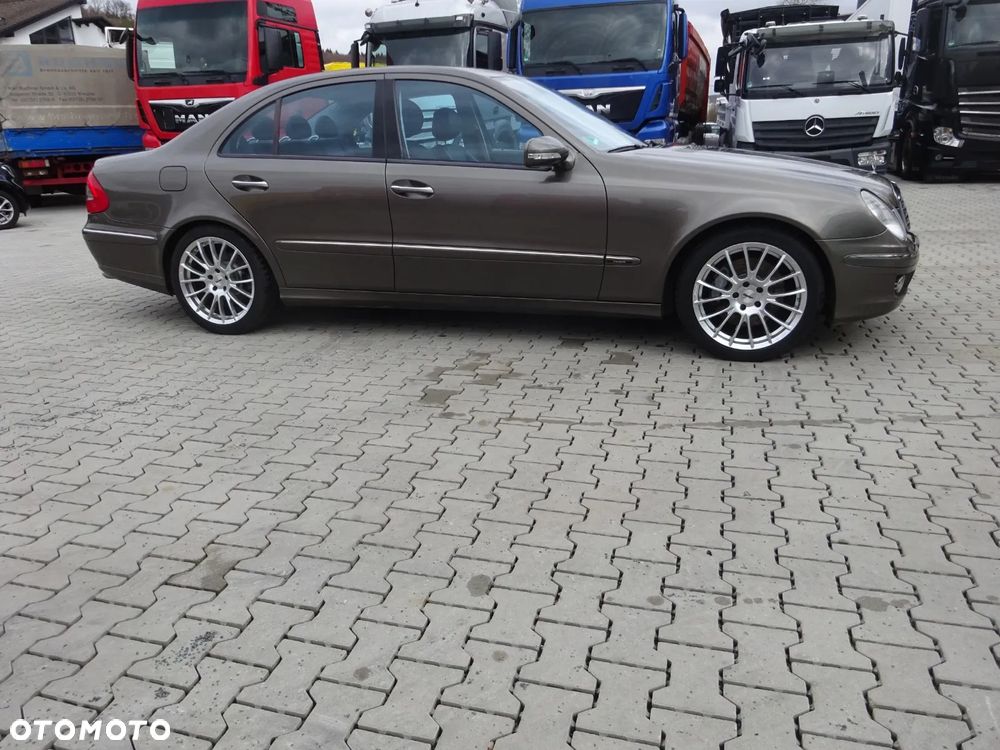 Mercedes-Benz Klasa E 280 CDI 4Matic Automatik Avantgarde DPF - 3