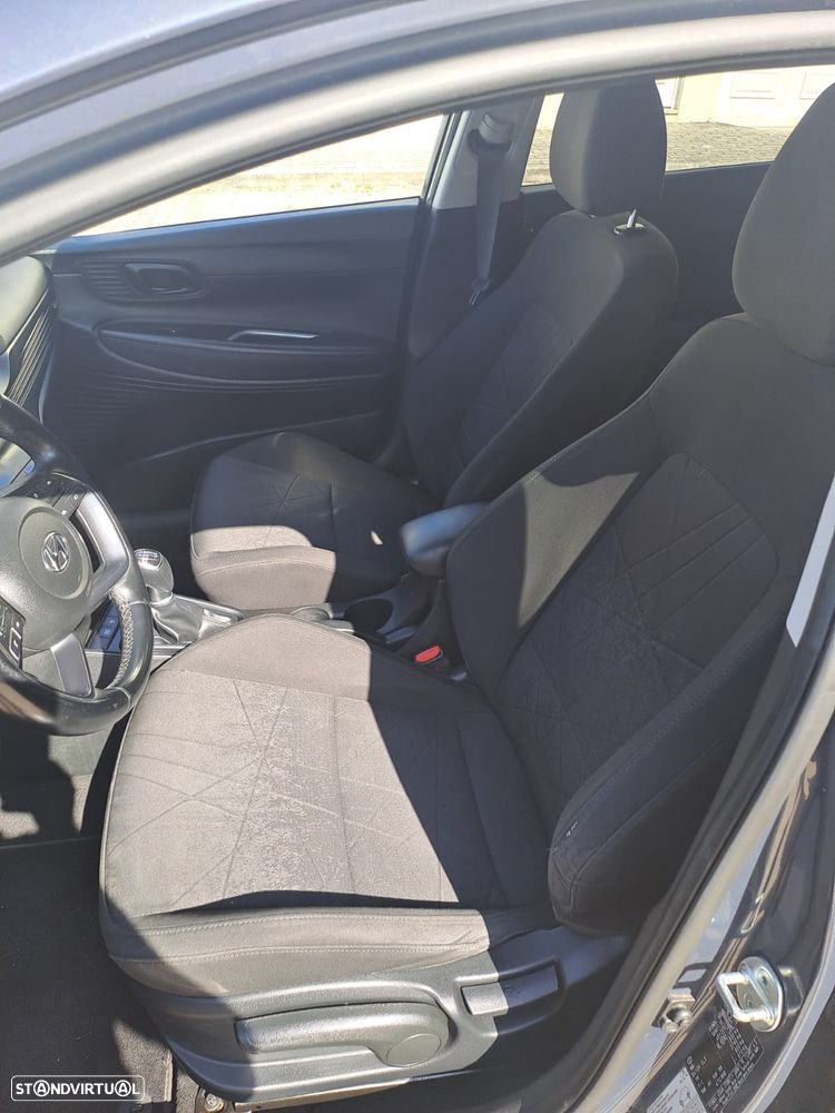 Hyundai Bayon 1.0 T-GDI Premium - 16