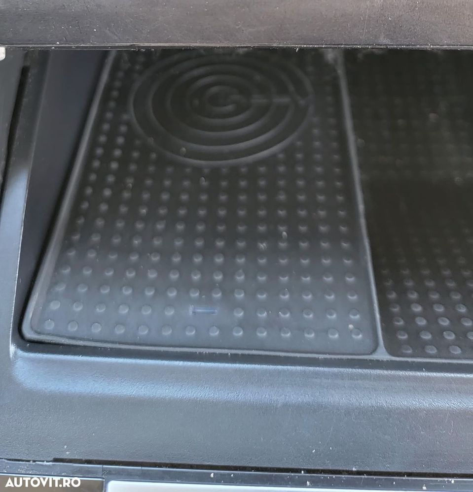 Volkswagen Golf 2.0 TDI (BlueMotion Technology) Highline - 30