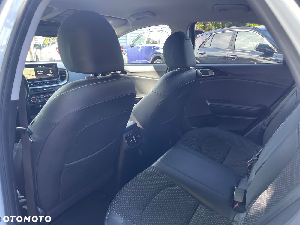 Kia XCeed 1.6 T-GDI L Business Line DCT - 15