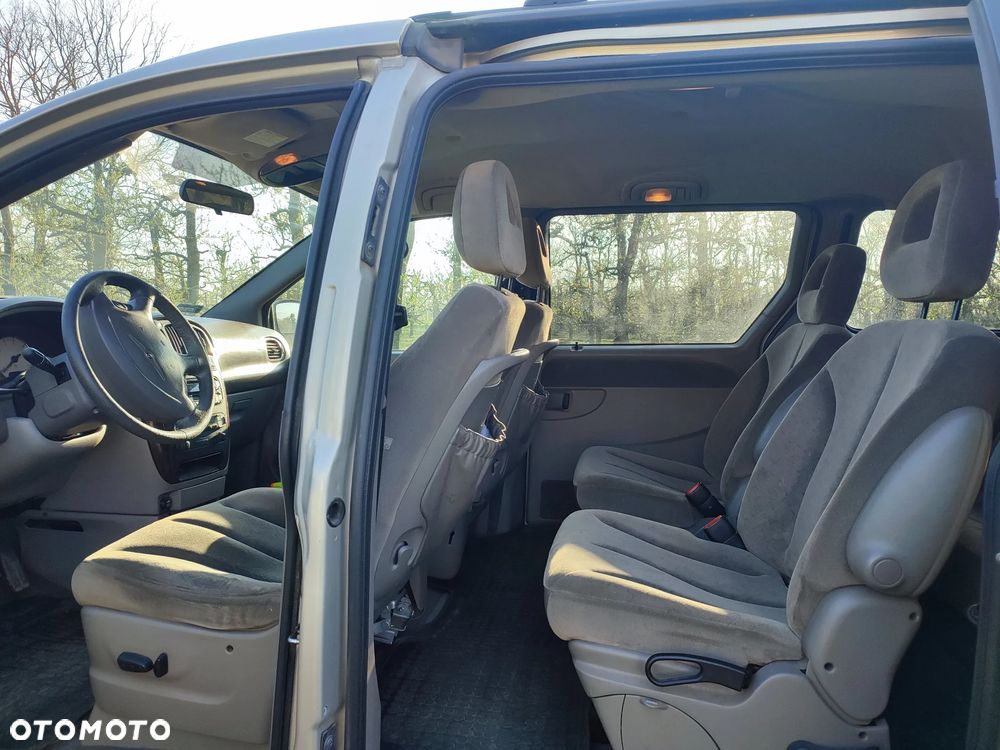 Chrysler Voyager - 9
