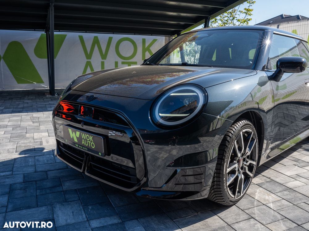 Mini Cooper E John Works Trim - 6