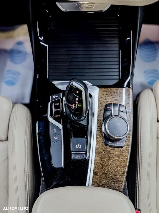 BMW X3 xDrive30i Aut. Luxury Line - 23