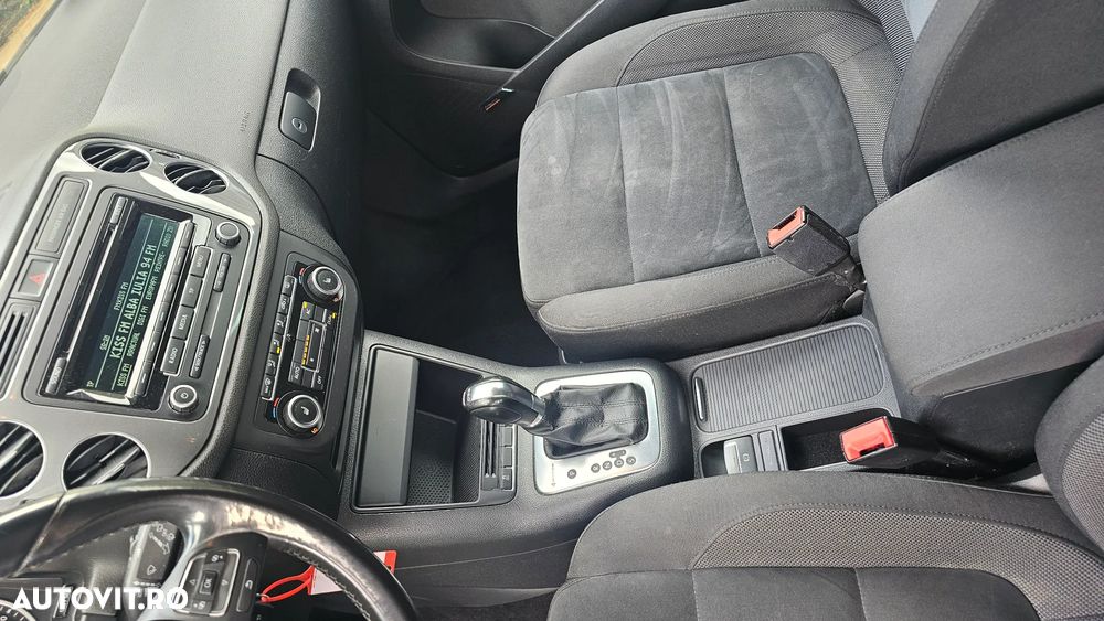 Volkswagen Tiguan 2.0 TDI 4Motion DSG Sport & Style - 2