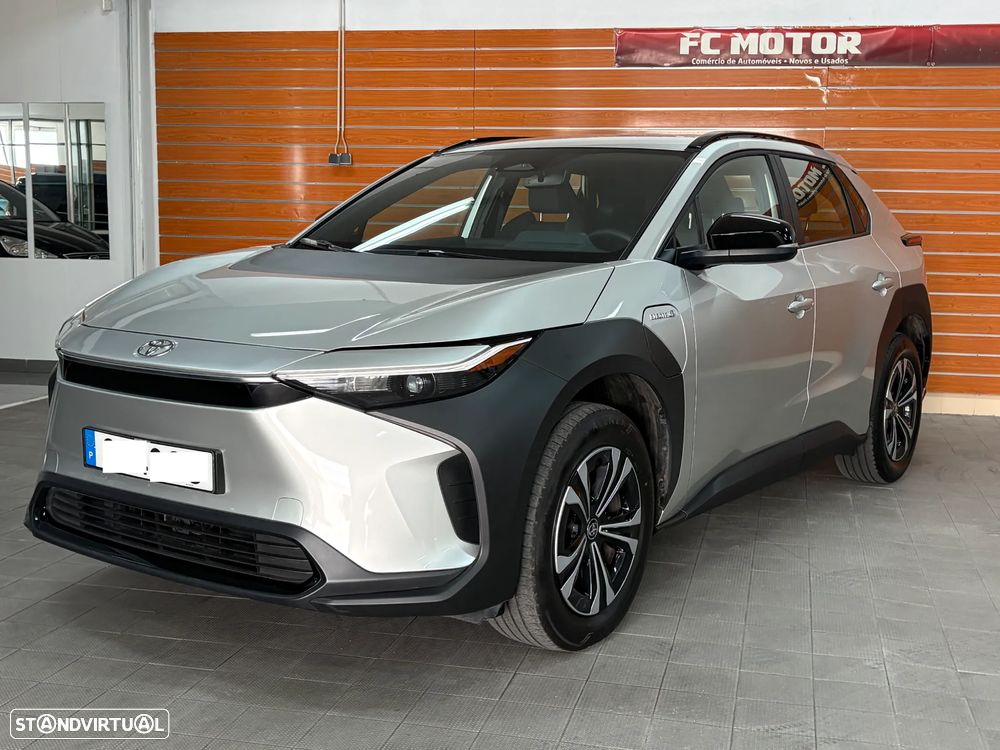 Toyota bZ4X Lounge - 3