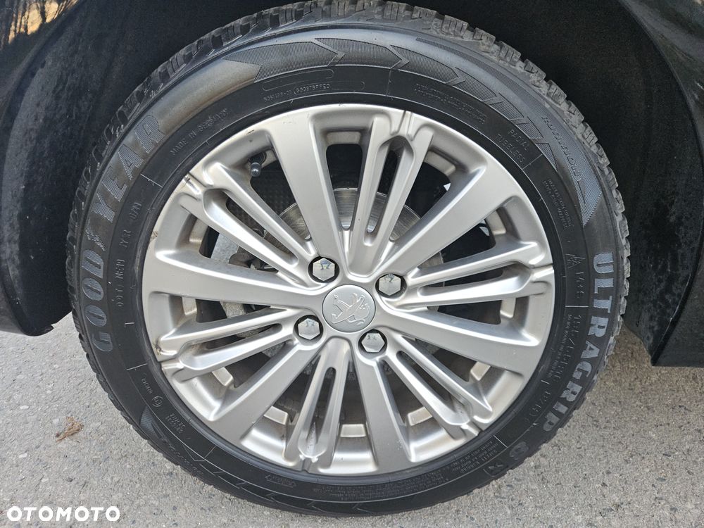 Peugeot 208 1.2 PureTech Allure S&S - 28