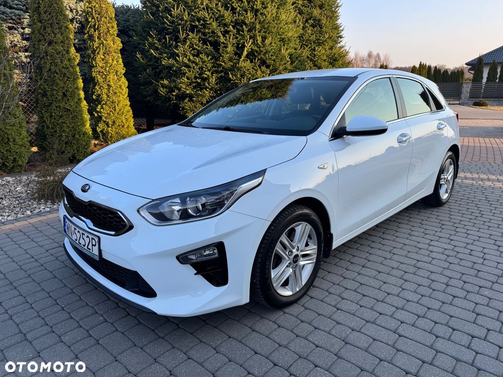 Kia Ceed 1.6 CRDi mHEV M - 5