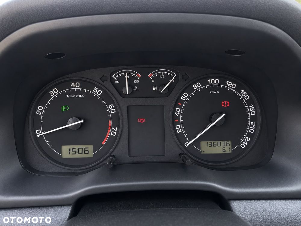 Skoda Octavia 1.6 Tour - 24