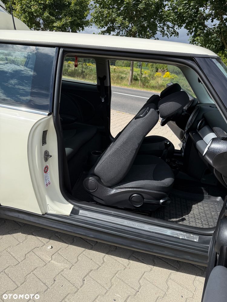MINI ONE Standard - 15