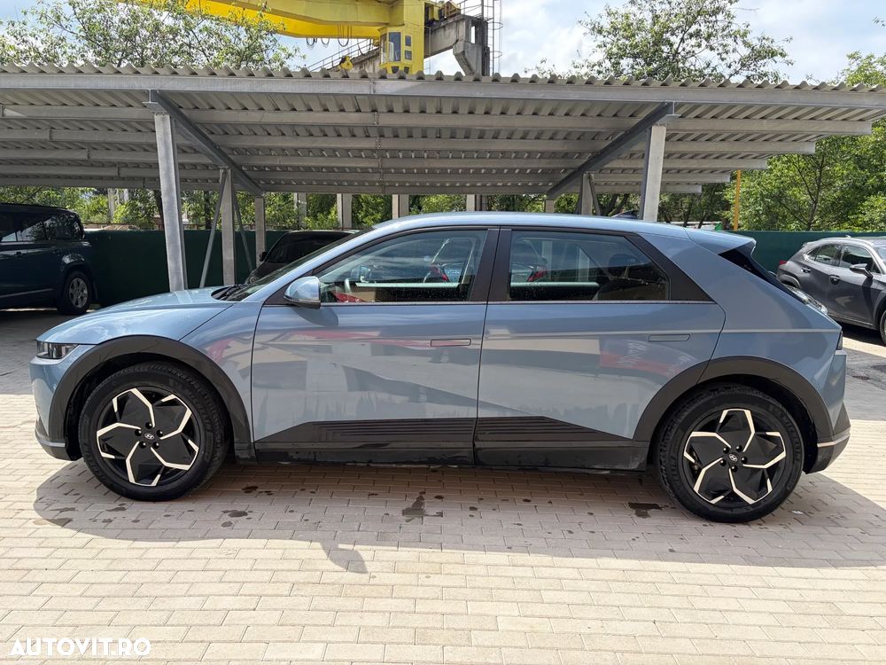 Hyundai IONIQ - 17