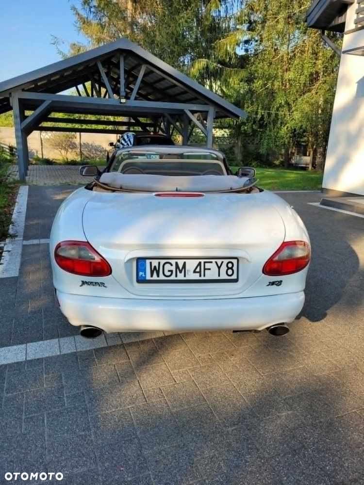 Jaguar XK8 - 6