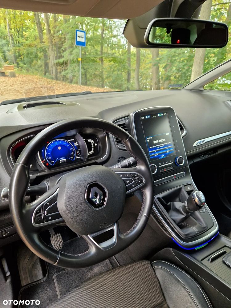 Renault Scenic - 10