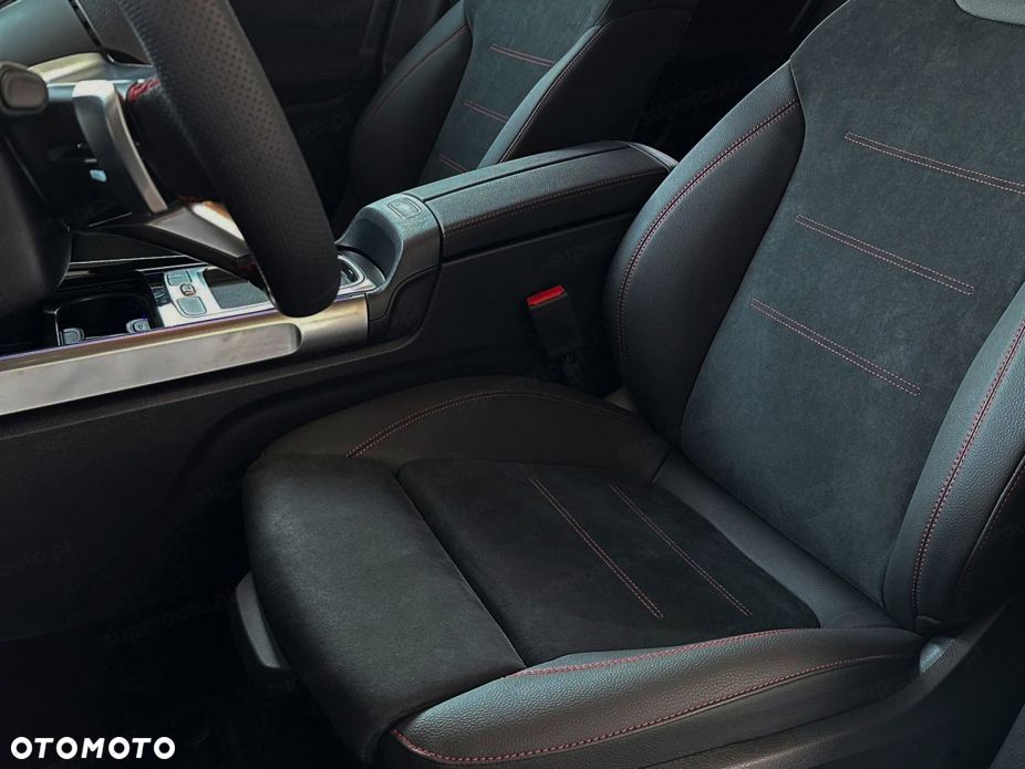 Mercedes-Benz GLB 200 d AMG Line 8G-DCT - 7