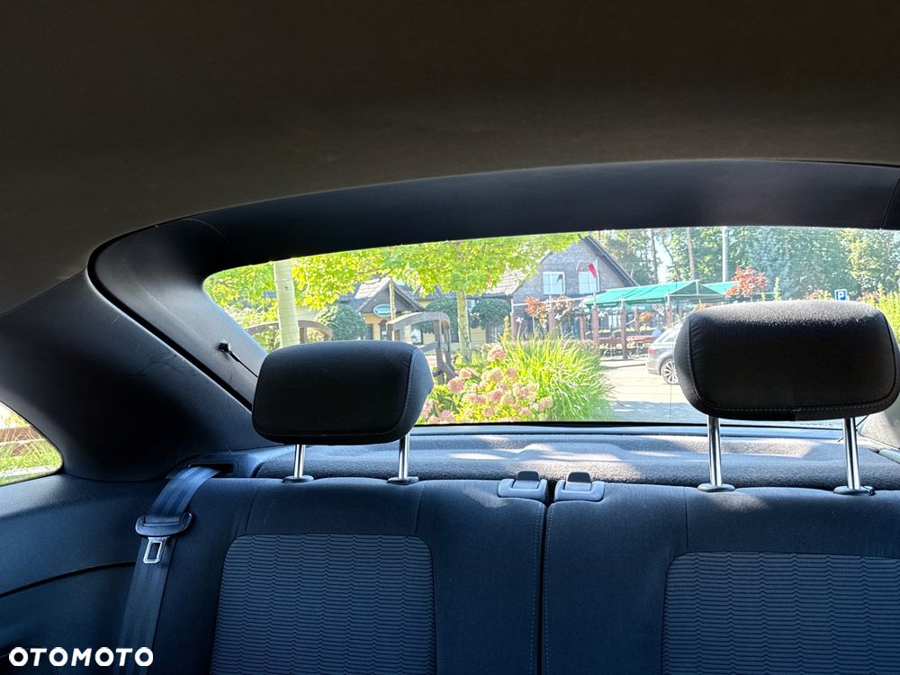 Volkswagen Beetle 1.6 TDI Design - 29