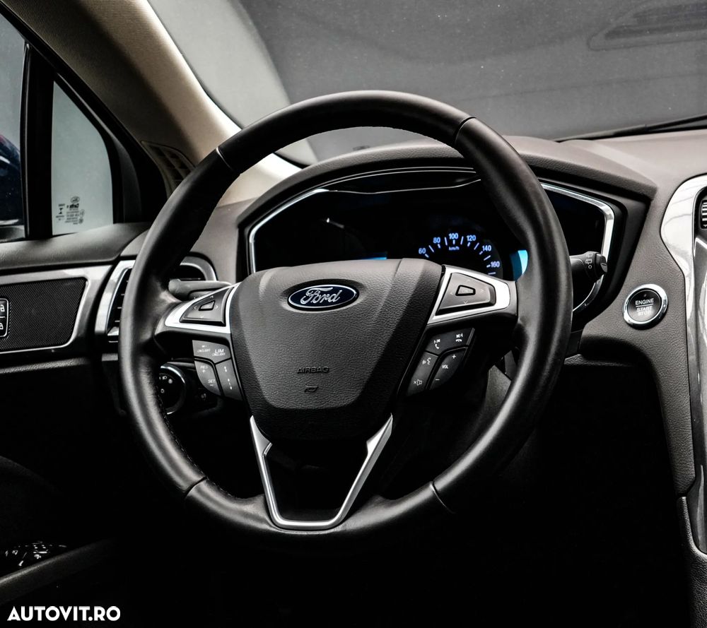 Ford Mondeo 2.0 HEV Titanium - 17