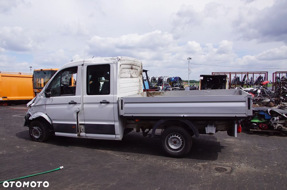 Auto na części  Volkswagen Crafter 2 II 2.0 TDI 140 KM DNA SKRZYNIA 6 VLE MANUALNA KOLOR LB9A 2024R Silnik 44 TYŚKM Skrzynia Drzwi Lusterko Szyba Sterownik Deska Kokpit Licznik doka fotel drzwi paka skrzynka felga skrzynia silnik maglownica - 11