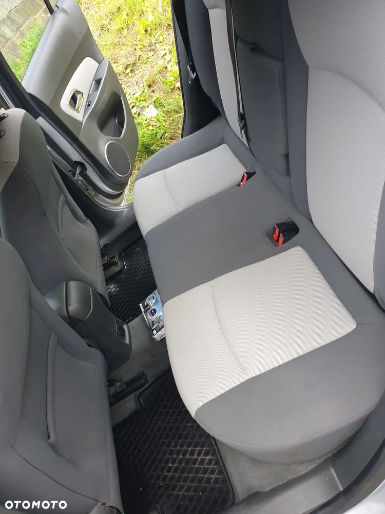 Chevrolet Cruze 1.8 LS - 12