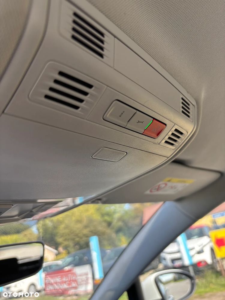 Volkswagen Golf - 29