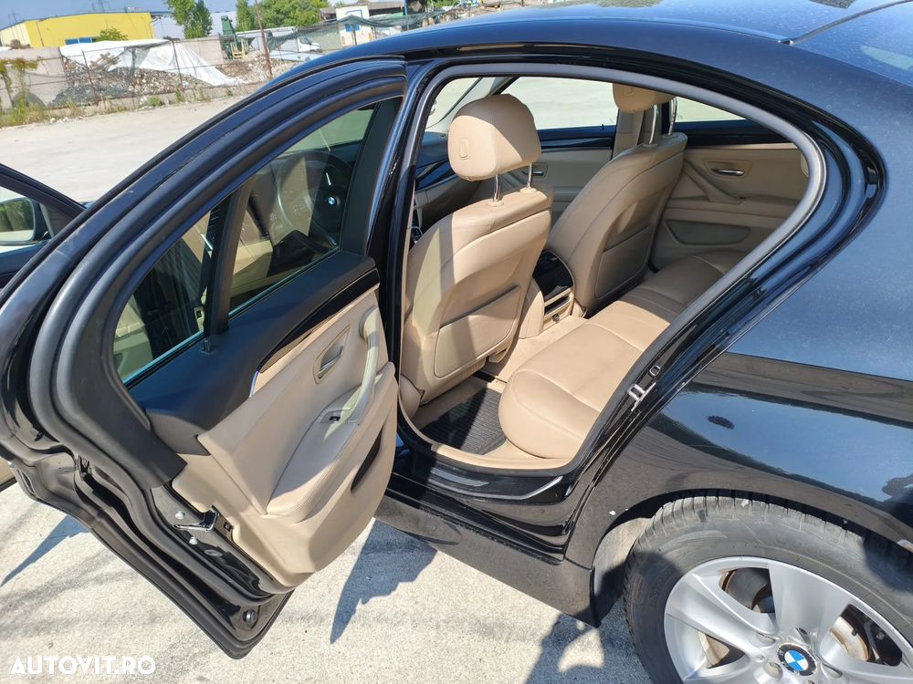 BMW Seria 5 520d xDrive AT - 8