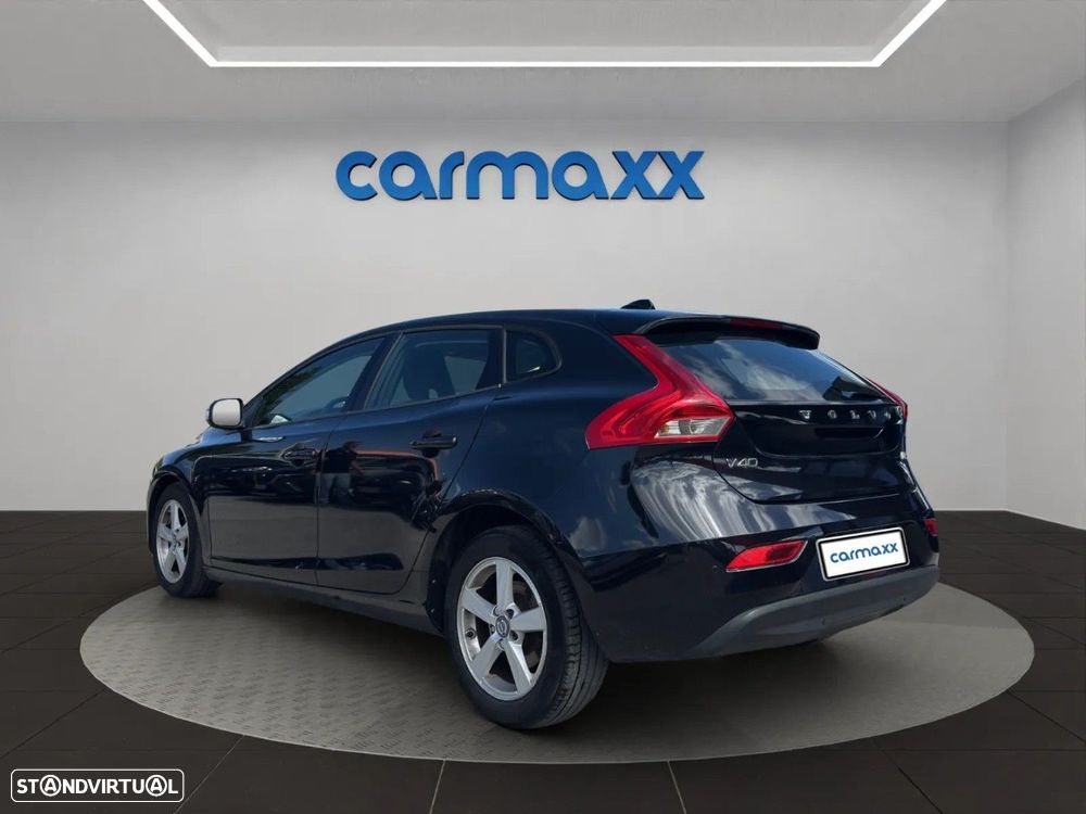 Volvo V40 1.6 D2 Momentum - 4
