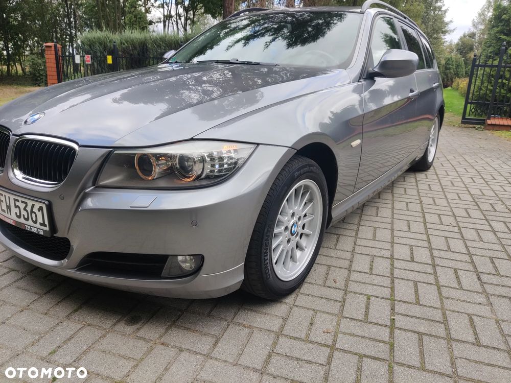 BMW Seria 3 318i Touring Edition Exclusive - 9