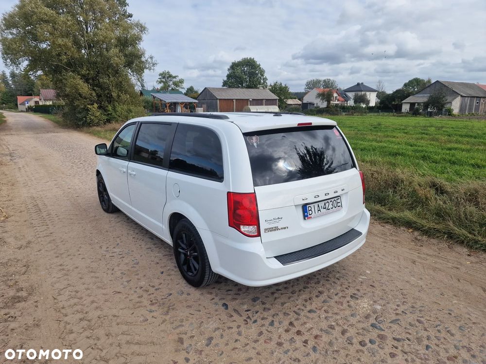 Dodge Grand Caravan 3.6 R/T - 7