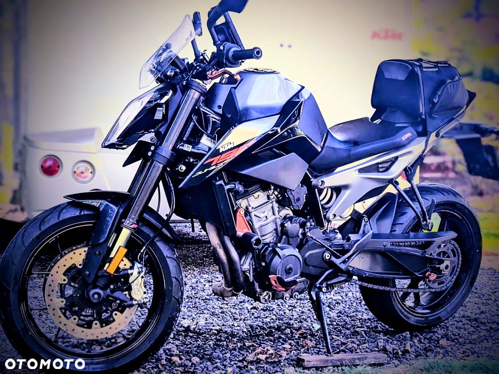 KTM Duke 790 - 7