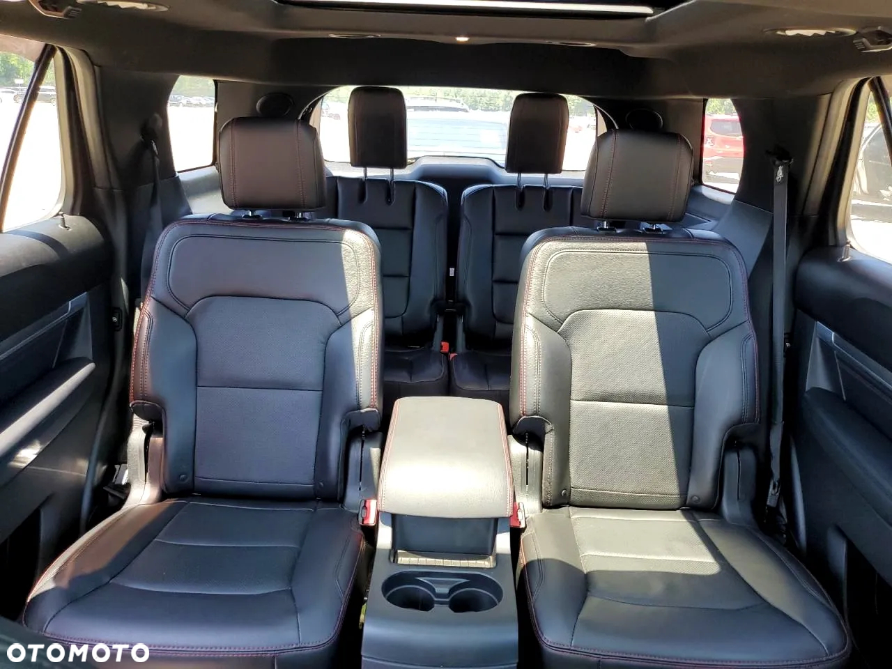 Ford Explorer EcoBoost Plug-in Hybrid ST-LINE - 11