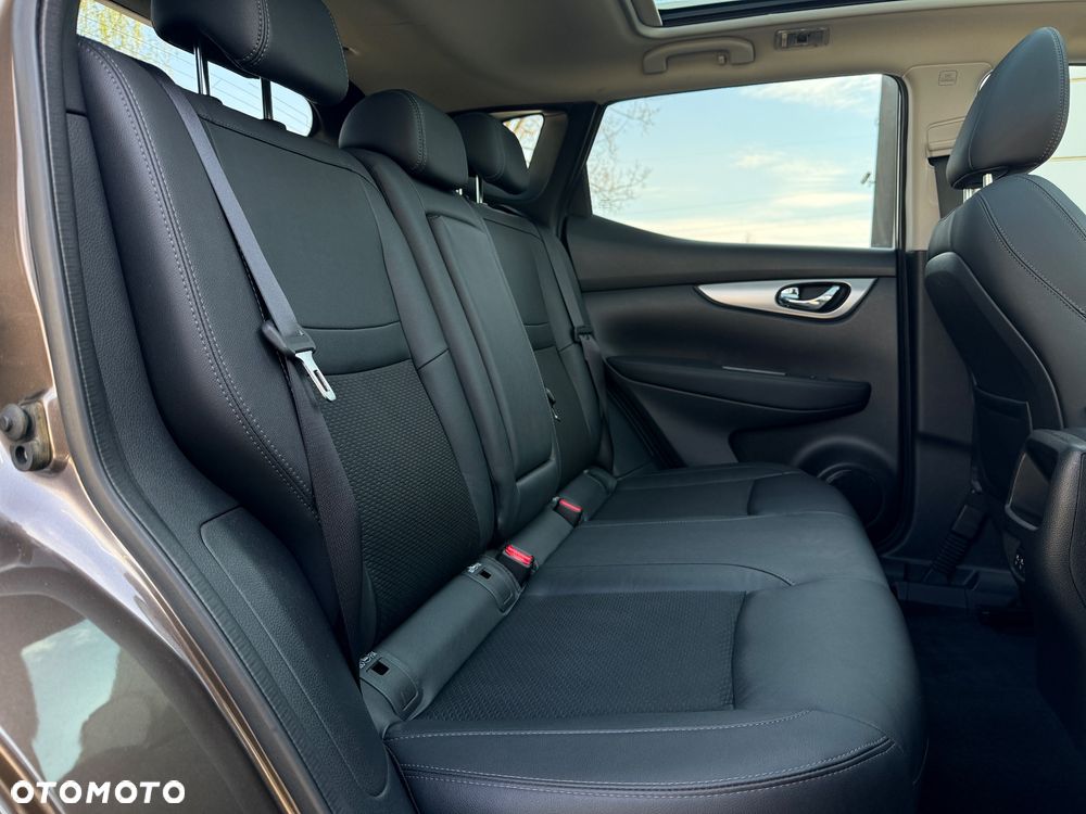 Nissan Qashqai 1.3 DIG-T Tekna - 15