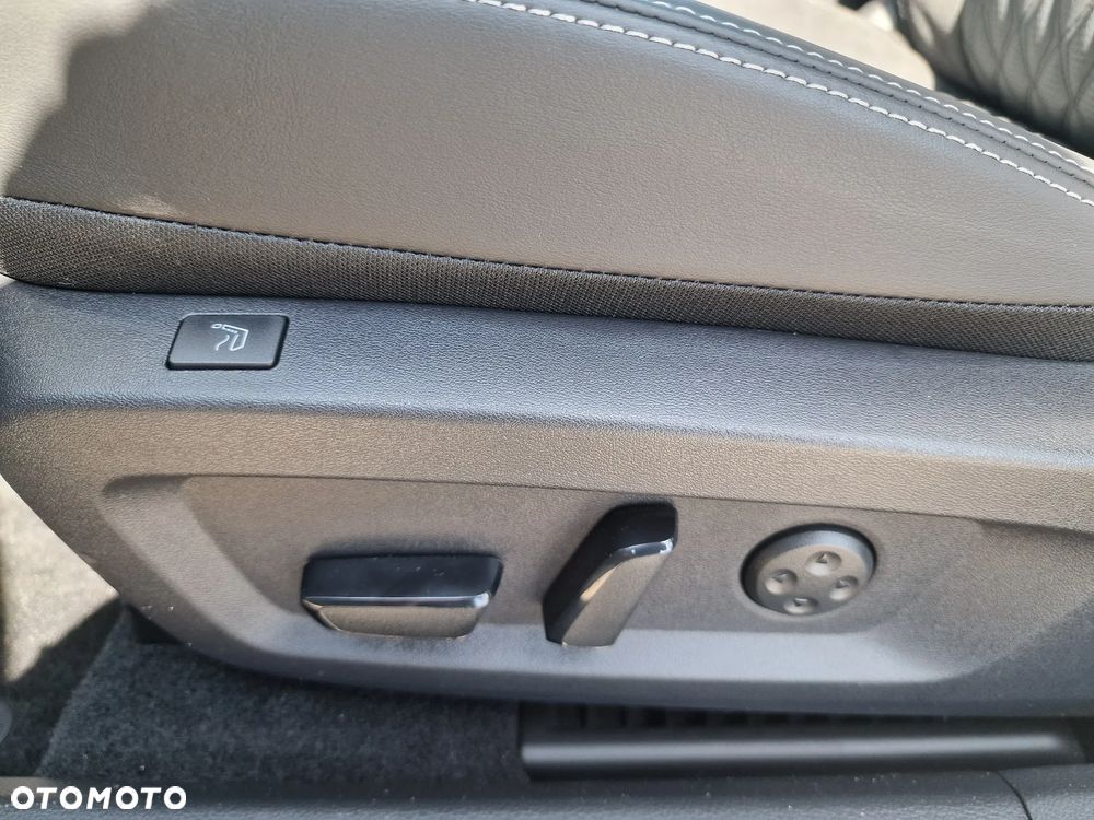 Nissan Qashqai ver-1-3-dig--t-mhev-teknaplus-xtronic - 19