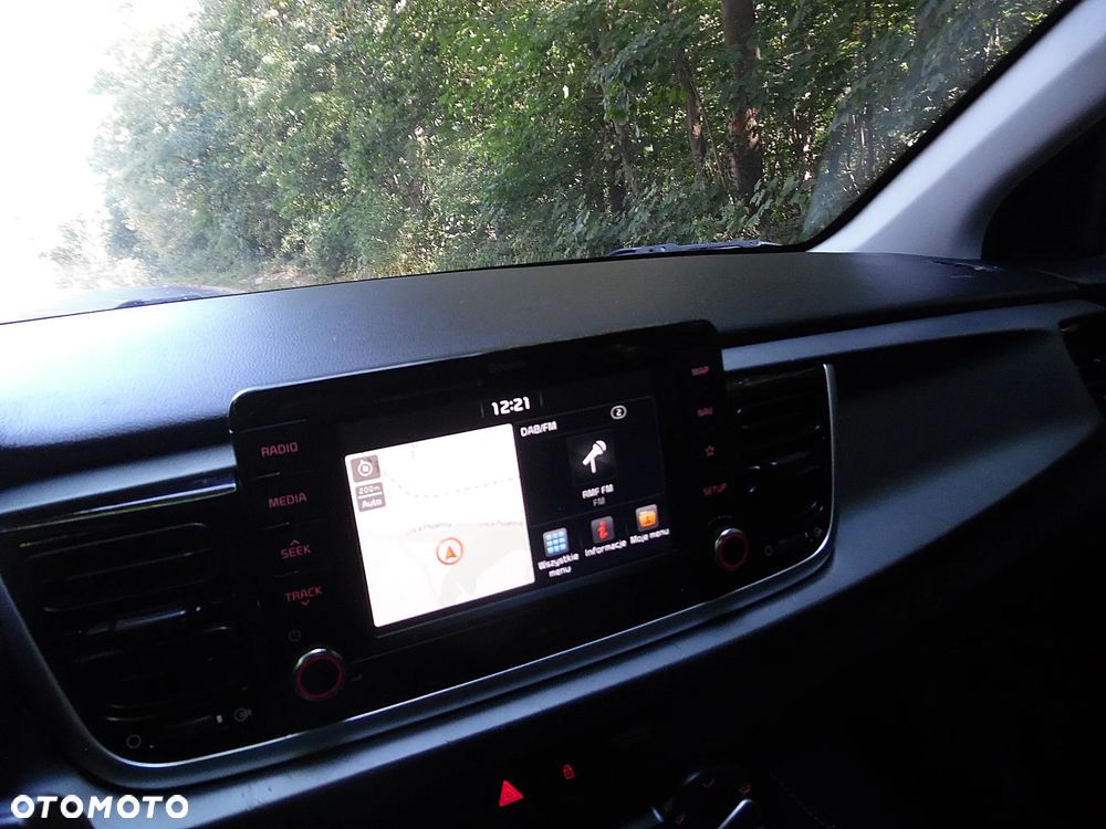 Kia Rio - 33