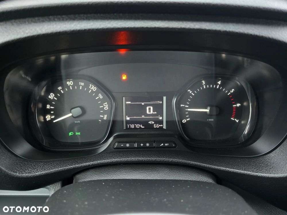 Toyota ProAce Kombi 2.0 D-4D Long 2,8t - 15