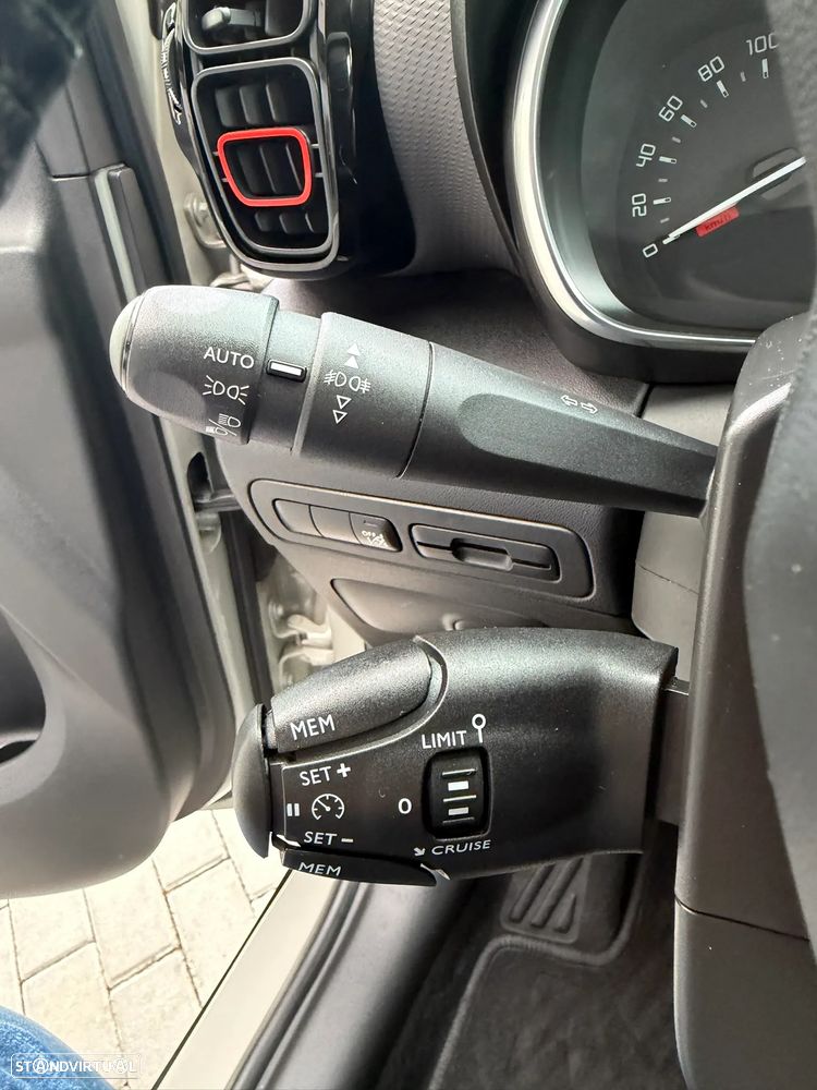 Citroën C3 Aircross 1.2 PureTech Shine - 18