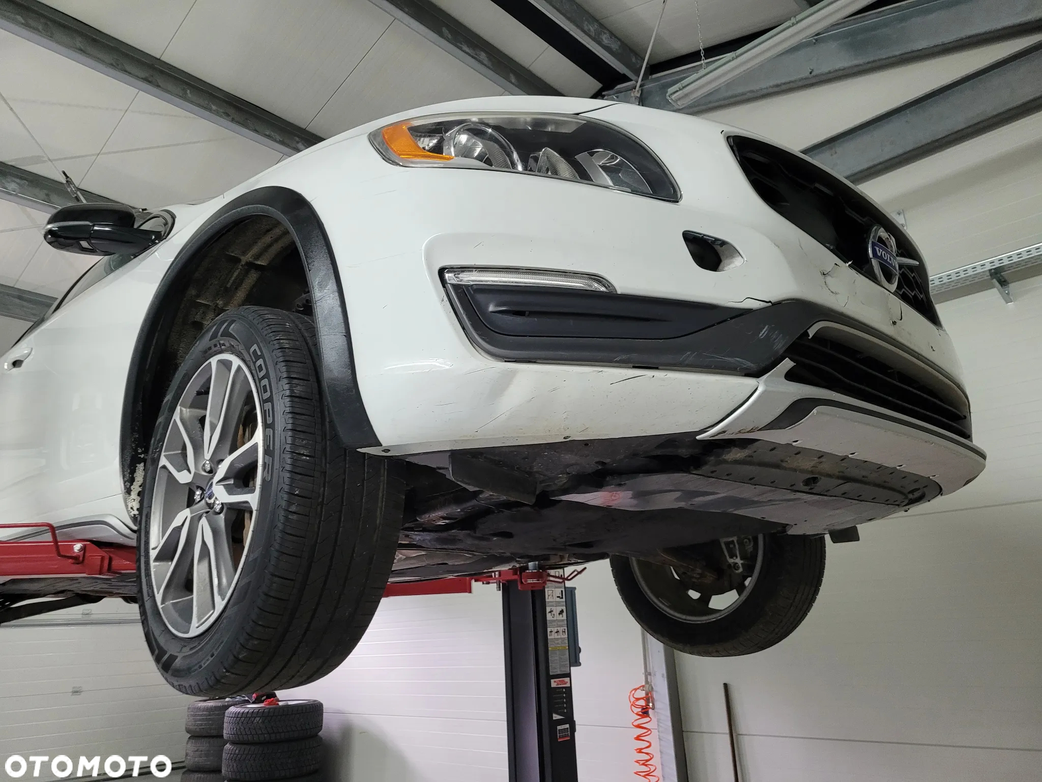 Volvo V60 Cross Country T5 AWD Momentum - 21