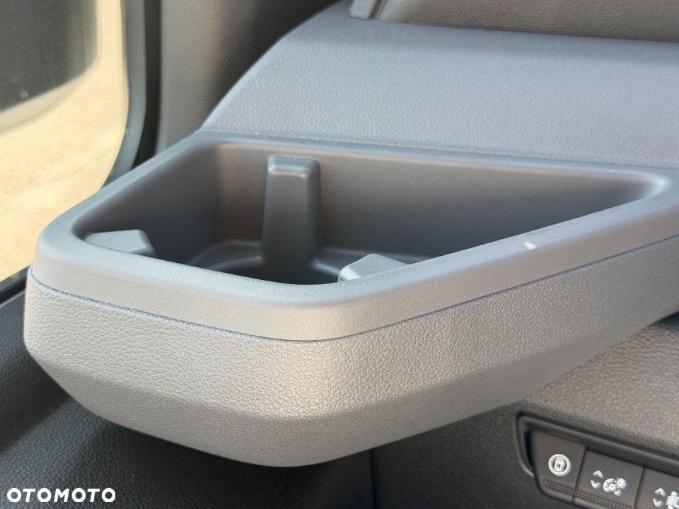 Nissan Interstar - 25