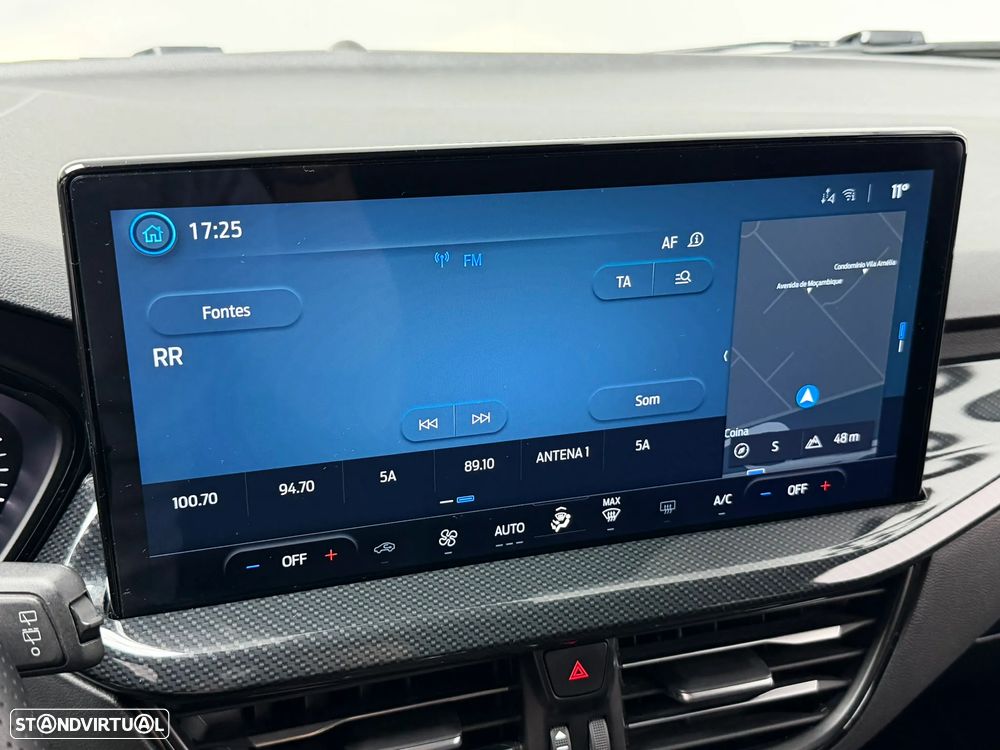 Ford Focus 1.0 EcoBoost MHEV ST-Line - 17