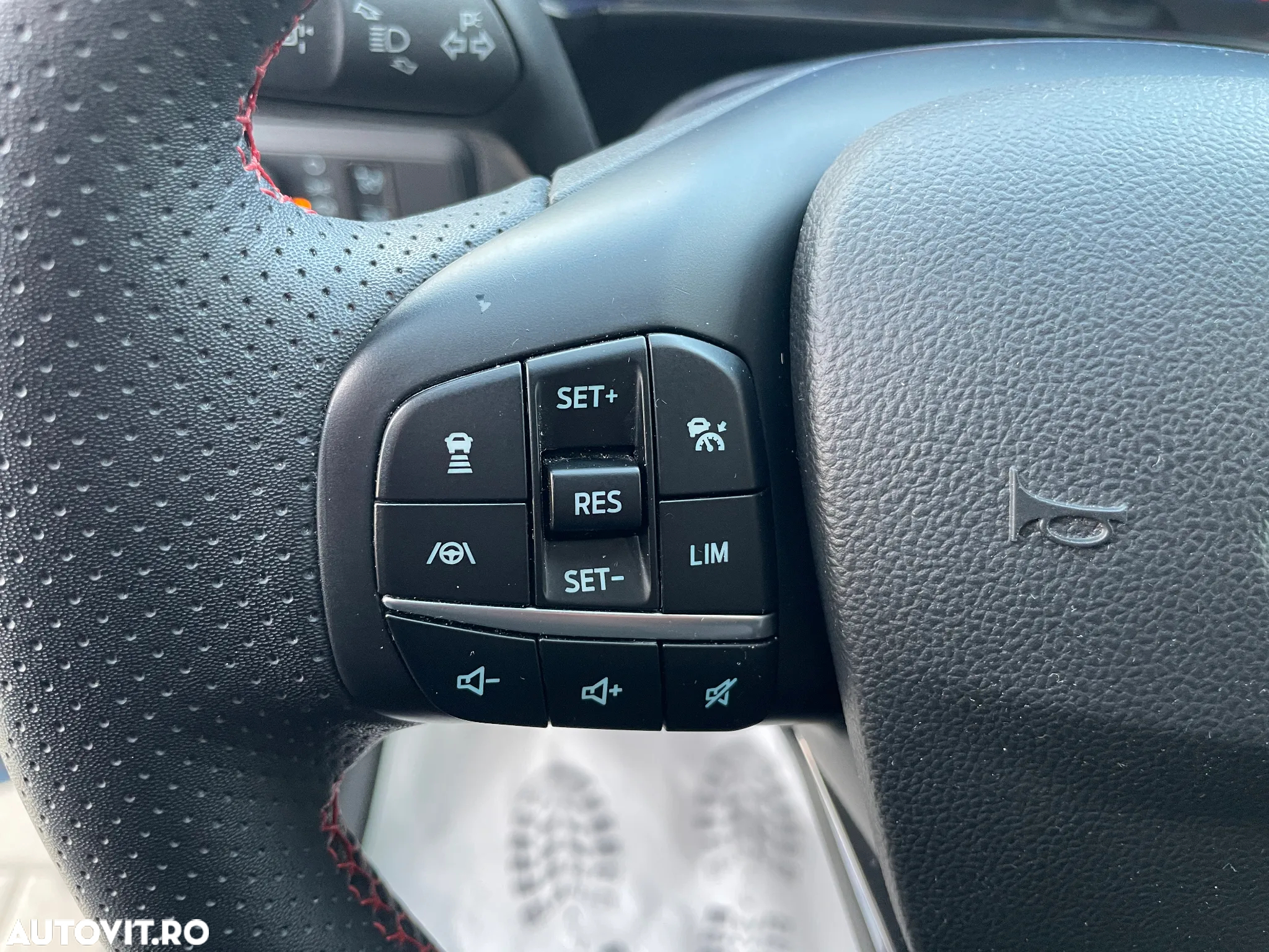 Ford Kuga 2.5 Duratec PHEV ST Line X - 19