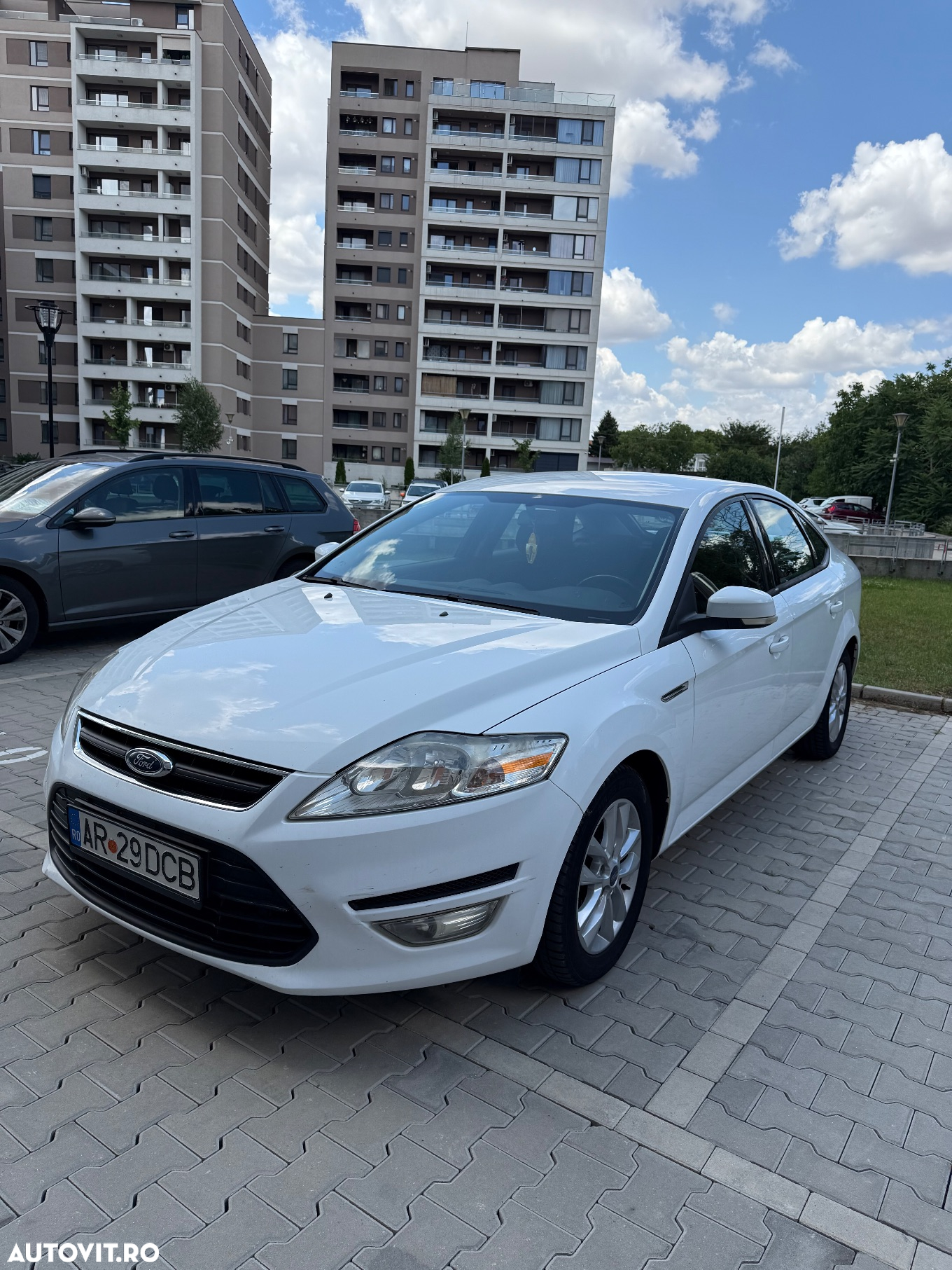 Ford Mondeo 1.6 TDCi ECOnetic Start-Stopp Ambiente - 2