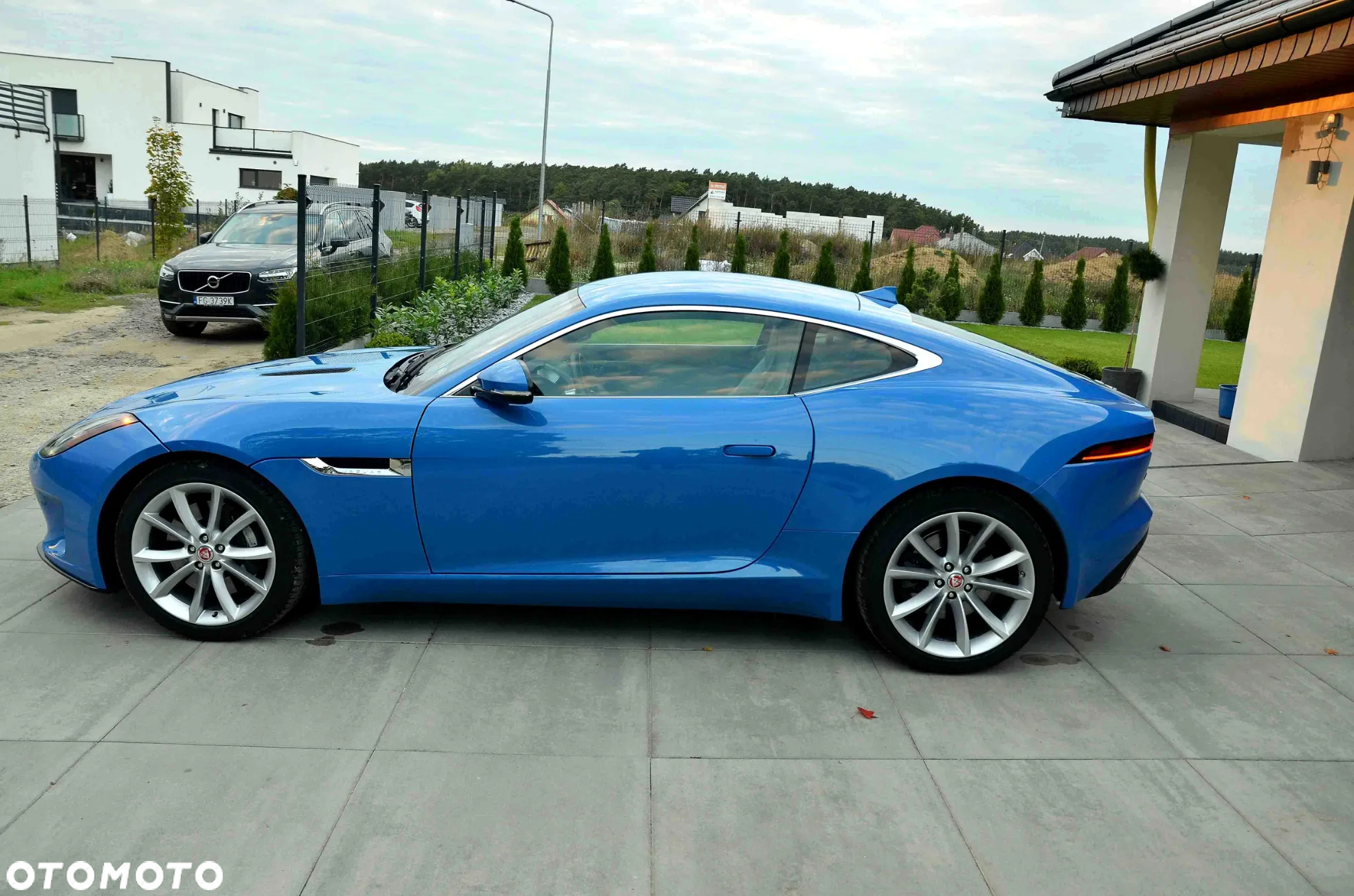 Jaguar F-Type Coupe Chequered Flag - 10