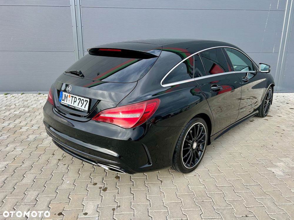Mercedes-Benz CLA 220 4-Matic AMG Line - 5