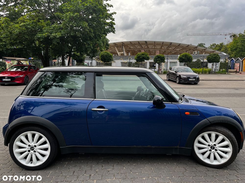 MINI Cooper Standard - 4