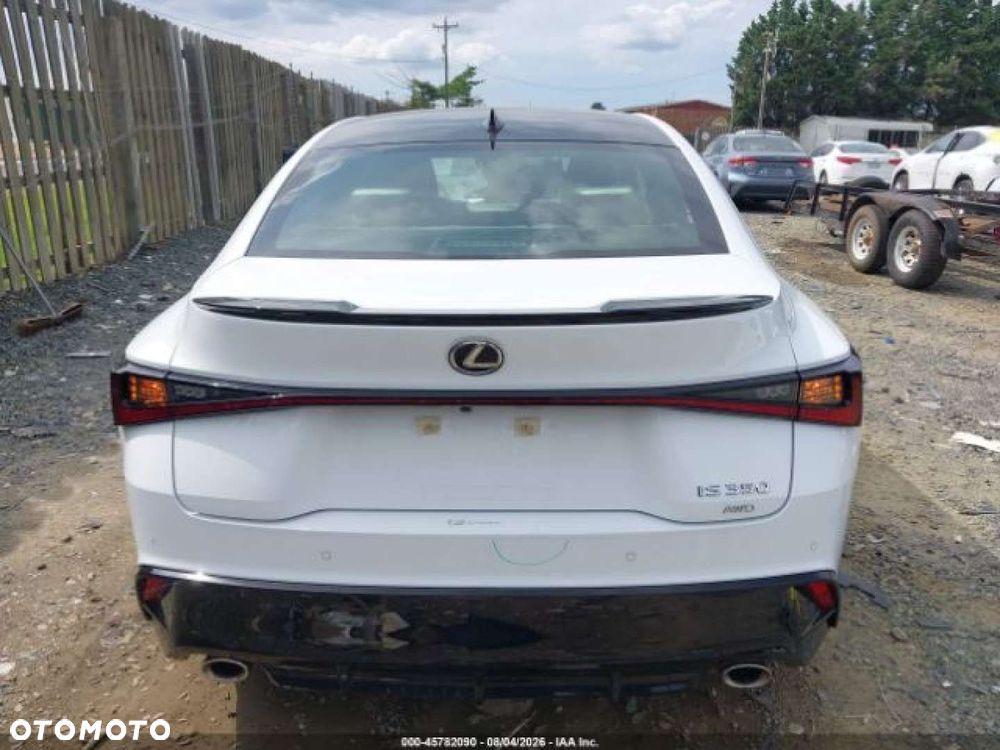 Lexus IS - 8