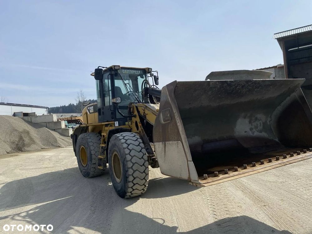 Caterpillar 930H - 5